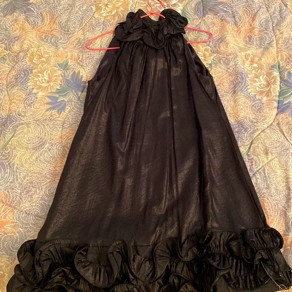 Dress - Picture 1 of 3